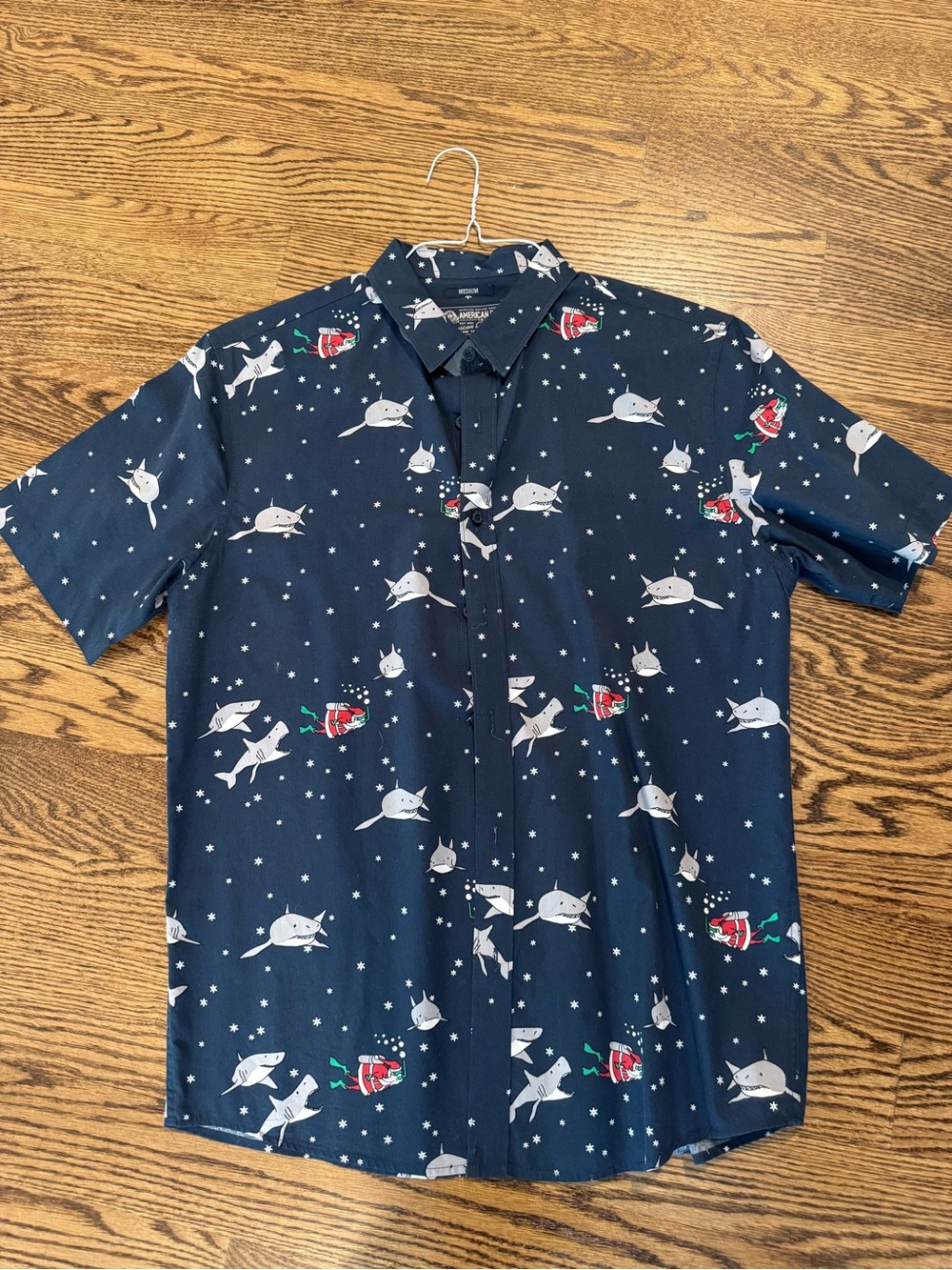 American Rag Medium Shark Santa Hawaiian Camp Shirt Navy Novelty Button Up